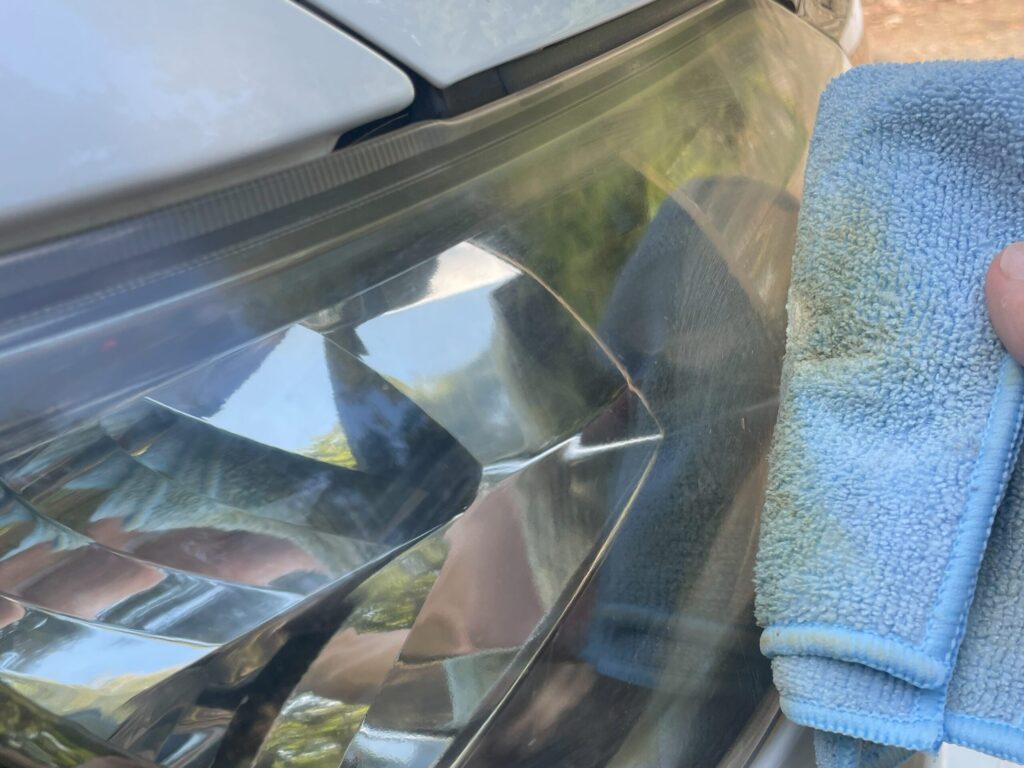 ヘッドライト 黄ばみ 自分で クリーナー施工